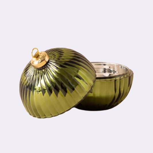 Weihnachtskugel Duftkerze – Winterduft Forest - Farbe Saphir - klein